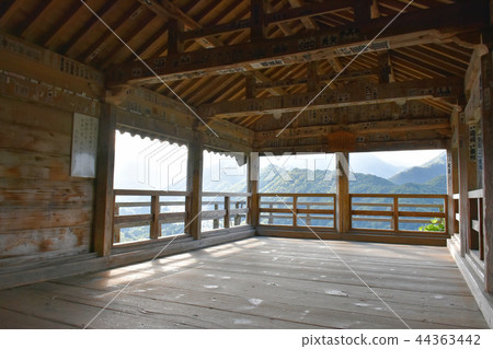 Yamadera Tateishi Temple Godaido 44363442