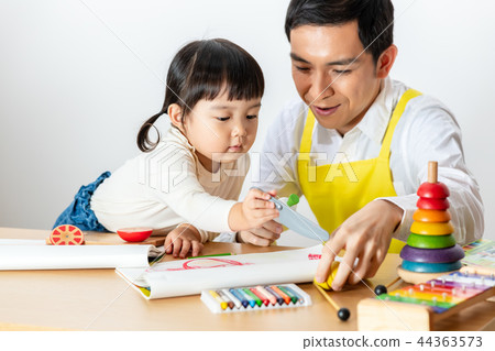 男幼兒園老師 44363573