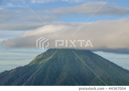 從伊根火山看到的山脈 從伊根火山看到的山脈 44367004