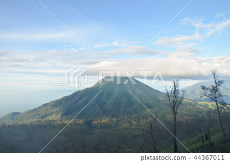 從伊根火山看到的山脈 從伊根火山看到的山脈 44367011