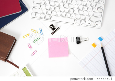 Post-it and keyboard and notes Post-it and keyboard and notes 44368391