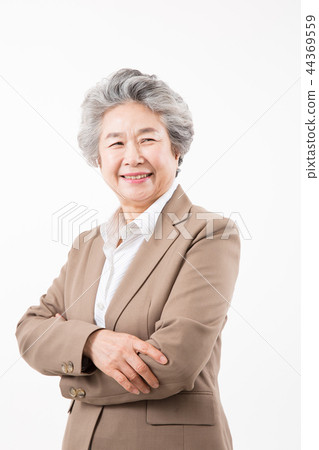 Senior female portrait, female CEO Senior female portrait, female CEO 44369559