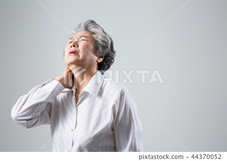 Senior female portrait, 44370052