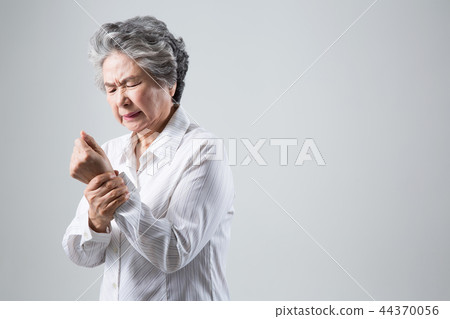 Senior female portrait, 44370056