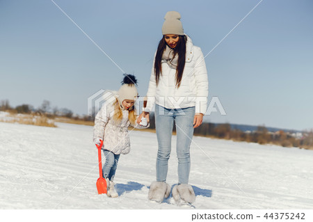 Mom and daughter 44375242