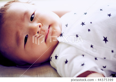 baby baby 44375399