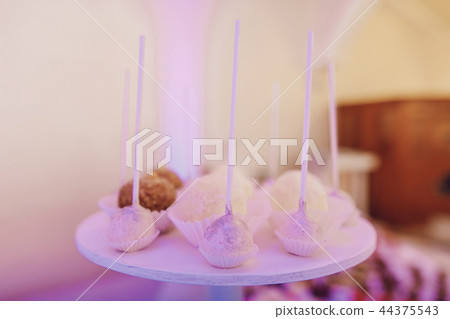 wedding food 44375543