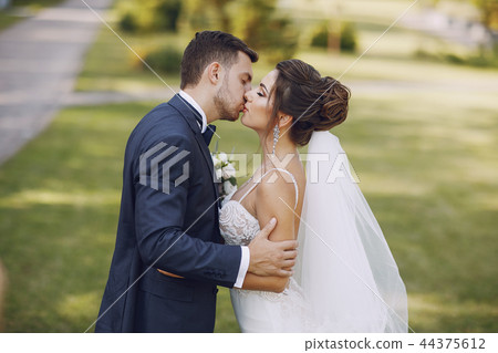 wedding couple wedding couple 44375612