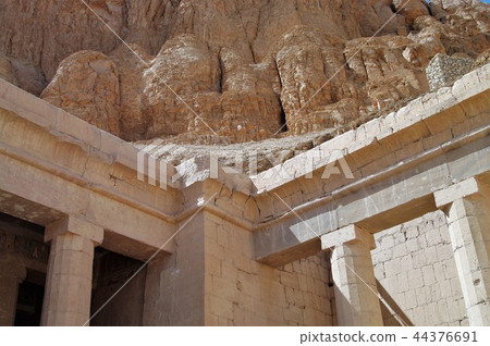 Hatshepsut葬禮寺廟在埃及 Hatshepsut葬禮寺廟在埃及 44376691