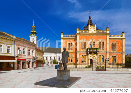 Old town in Novi Sad - Serbia Old town in Novi Sad - Serbia 44377607