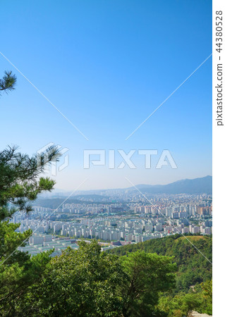 Mountain landscape, city landscape, autumn landscape Mountain landscape, city landscape, autumn landscape 44380528