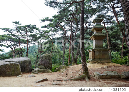 Gyeongju Namsan Pagoda Three-story pagoda, Gyeongju, Korea Gyeongju Namsan Pagoda Three-story pagoda, Gyeongju, Korea 44381503