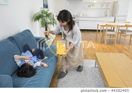 一個討厭參加的女孩 一個討厭參加的女孩 44382493