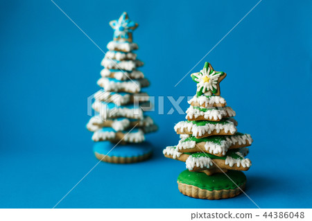 Christmas holiday sweets color gingerbread cake 44386048