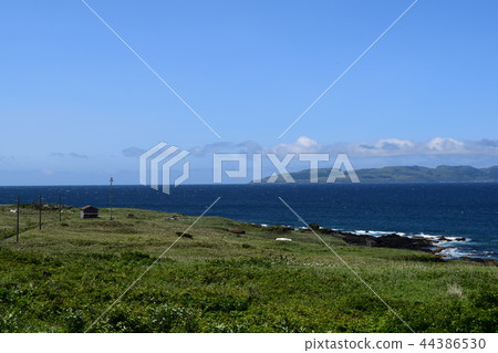 View Rebun Island from Rishiri Island 44386530