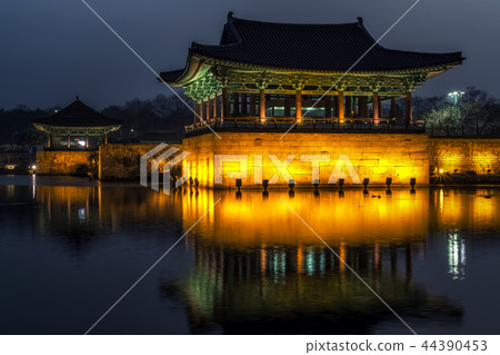 donggung palace and wolji pond in gyeongju donggung palace and wolji pond in gyeongju 44390453