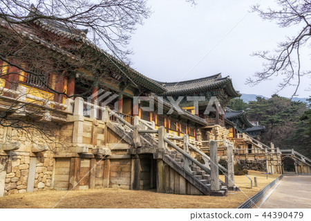 cheongungyo and baegungyo in bulguksa temple 44390479