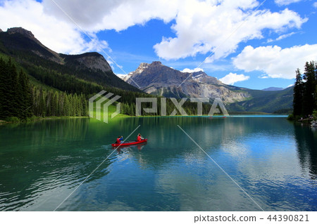 加拿大落基山脈_綠寶石湖_7 加拿大落基山脈_綠寶石湖_7 44390821
