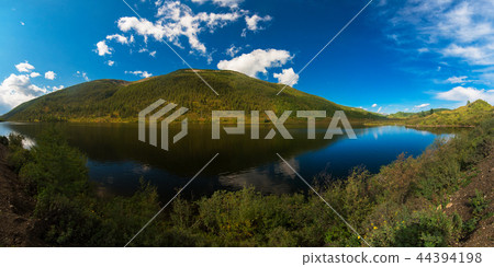 Lake in the Altai Mountains Lake in the Altai Mountains 44394198