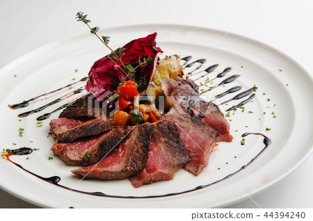 Calf steak 44394240