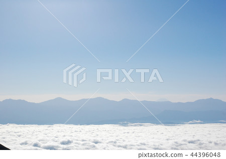 Mountains and Clouds of the Southern Alps seen from Senjojiki Curl Mountains and Clouds of the Southern Alps seen from Senjojiki Curl 44396048