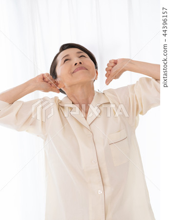 清醒醒來的女人 清醒醒來的女人 44396157
