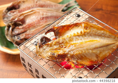 Dried horse mackerel 44398218