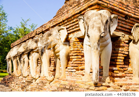Wat Sorasak Temple, Sukhothai, Thailand 44398376