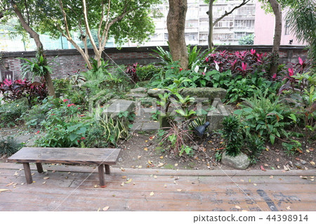 Taiwan's traditional red brick building street 44398914