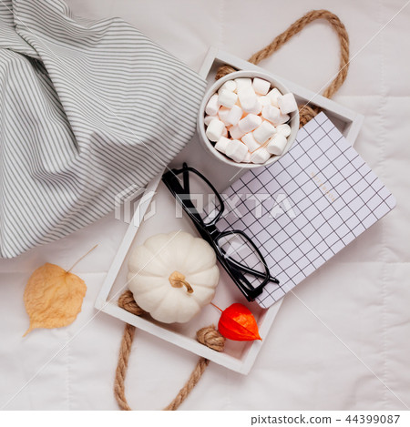 Cozy warm home comfort morning 44399087