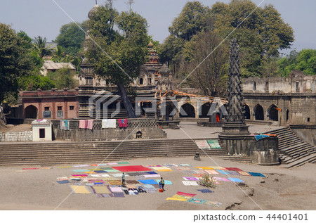 Dakshin Kashi Mandir. Mahuli Sangam. Satara Dakshin Kashi Mandir. Mahuli Sangam. Satara 44401401