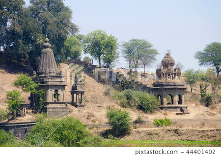 Dakshin Kashi Mandir. Mahuli Sangam. Satara Dakshin Kashi Mandir. Mahuli Sangam. Satara 44401402