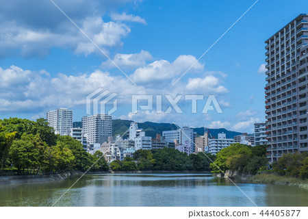 Cityscape of Hiroshima 44405877