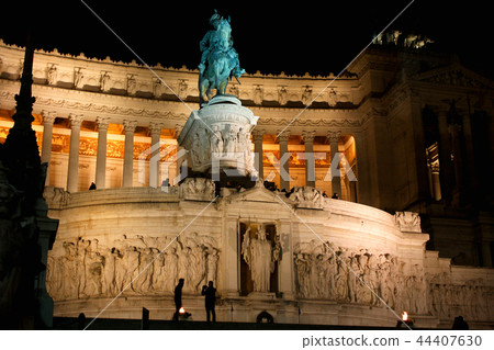 The Monument of Victor Emmanuel II,  44407630