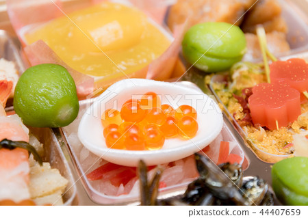 豪華日本料理的形象 豪華日本料理的形象 44407659