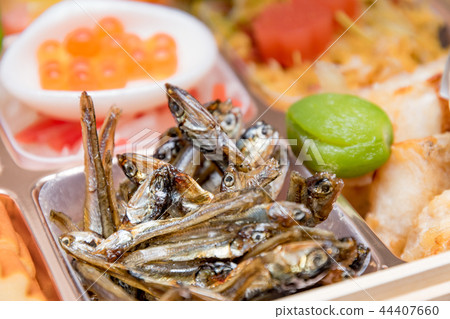 豪華日本料理的形象 豪華日本料理的形象 44407660