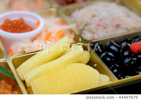 豪華日本料理的形象 豪華日本料理的形象 44407679