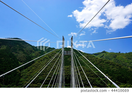 Cable-stayed bridge [Kayo Ohashi] 44410089