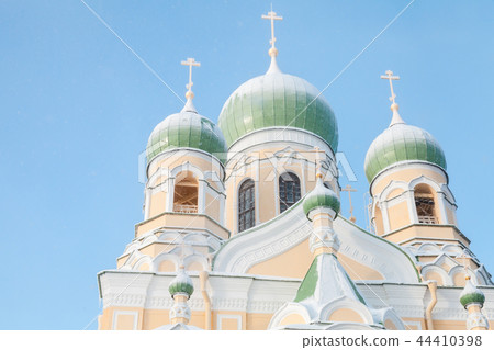 Domes of Saint Isidore Church in winter 44410398