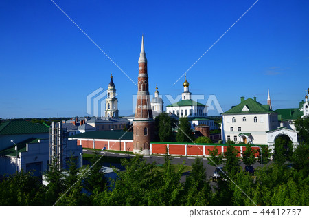 famous Epiphany Staro-Golutvin man's monastery in of Kolomna, Russia 44412757