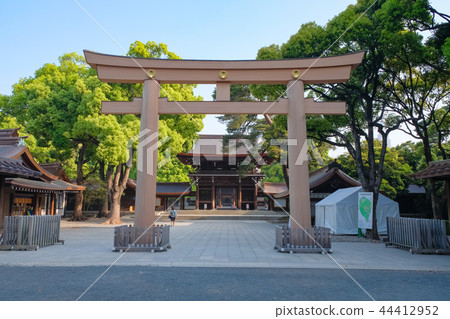 明治神宮的鳥居 明治神宮的鳥居 44412952