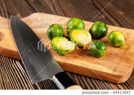Fresh brussles sprouts 44413447