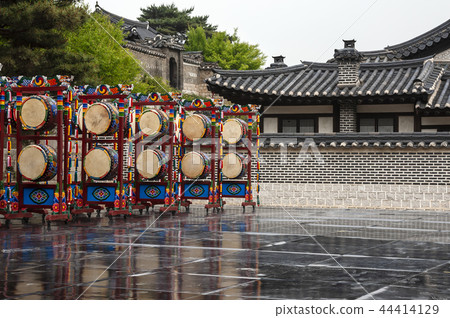 鼓舞 鼓舞 44414129