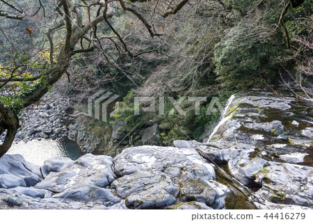 Cheonjeyeon Waterfalls in jeju island Cheonjeyeon Waterfalls in jeju island 44416279