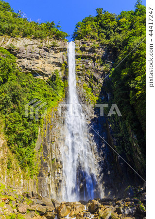 Waterfall landscape 44417247