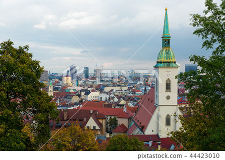 View of Bratislava old town and St. Martin's Cathedral 44423010