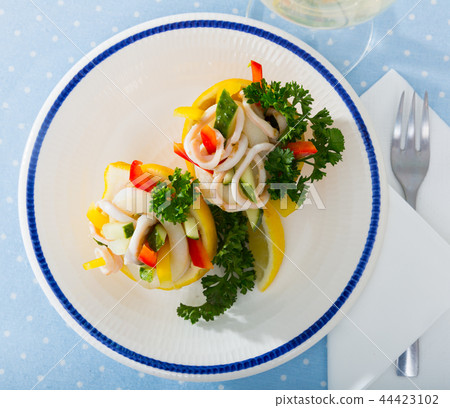 Salad with calamari and vegetables Salad with calamari and vegetables 44423102