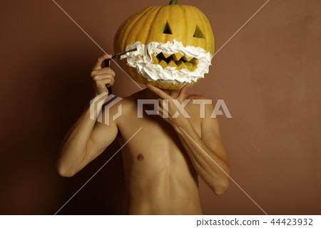Surrealistic portrait Surrealistic portrait 44423932