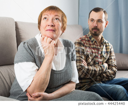 Mother and son arguing 44425440