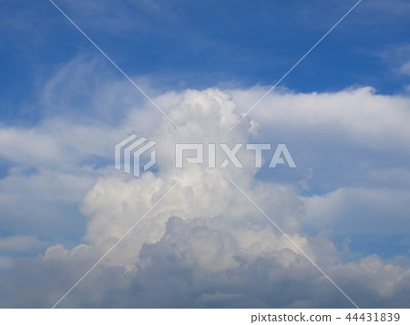 blue sky with cloud. blue sky with cloud. 44431839